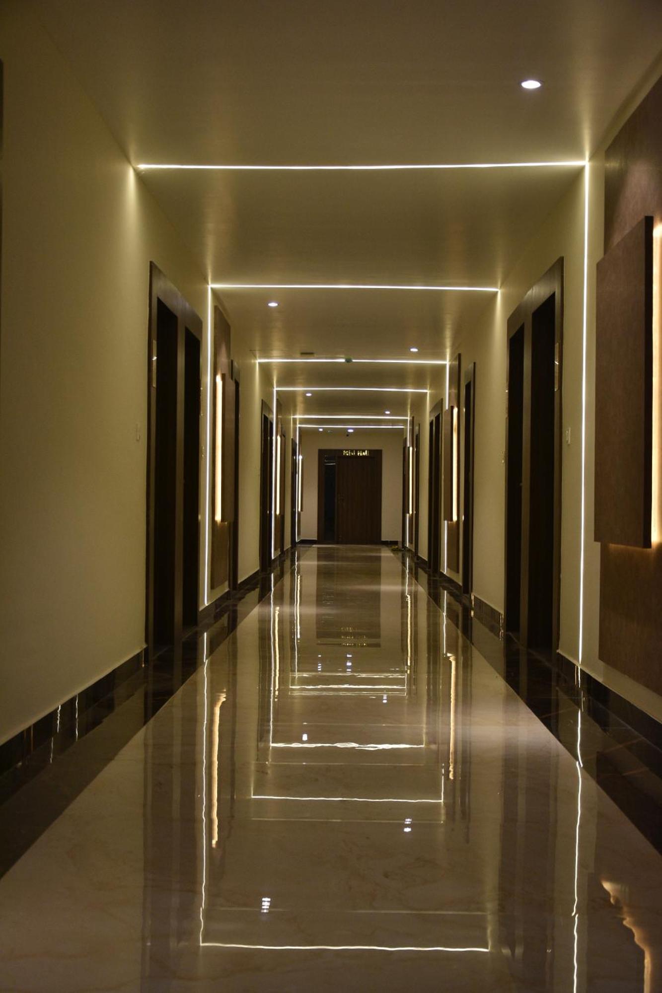 Silver Stone Park Resort, Kovilpatti Bagian luar foto