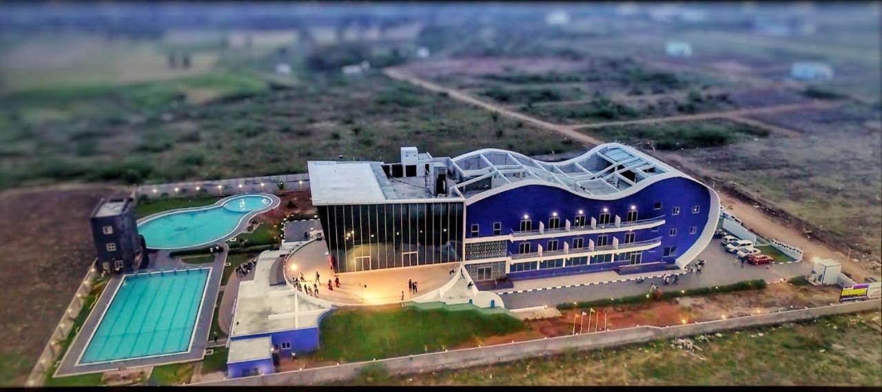 Silver Stone Park Resort, Kovilpatti Bagian luar foto